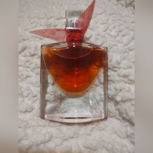 La Vie est Belle Intensement Perfume